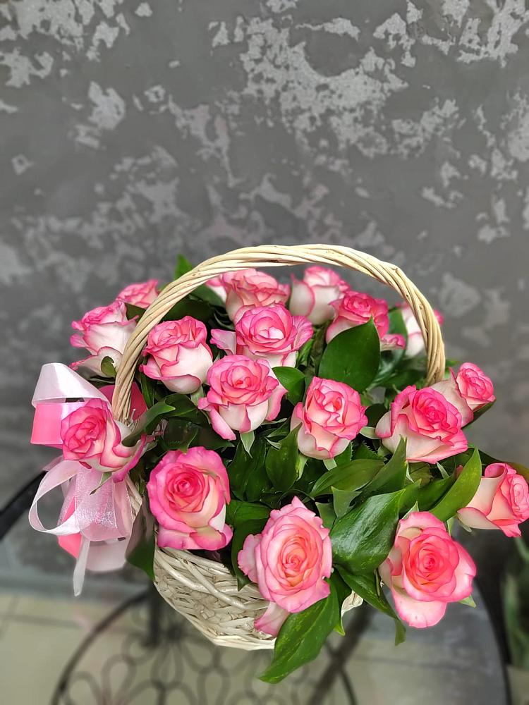 Цветочная композиция из Розы в корзине в Ворошнево