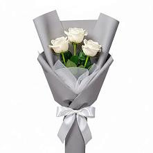 Букет 3 белые розы в Ворошнево