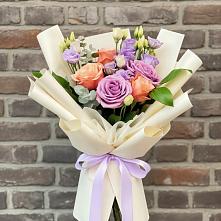 Букет цветов из:  Лизиантусы и Розы #REPLACE_PRED# Ворошнево