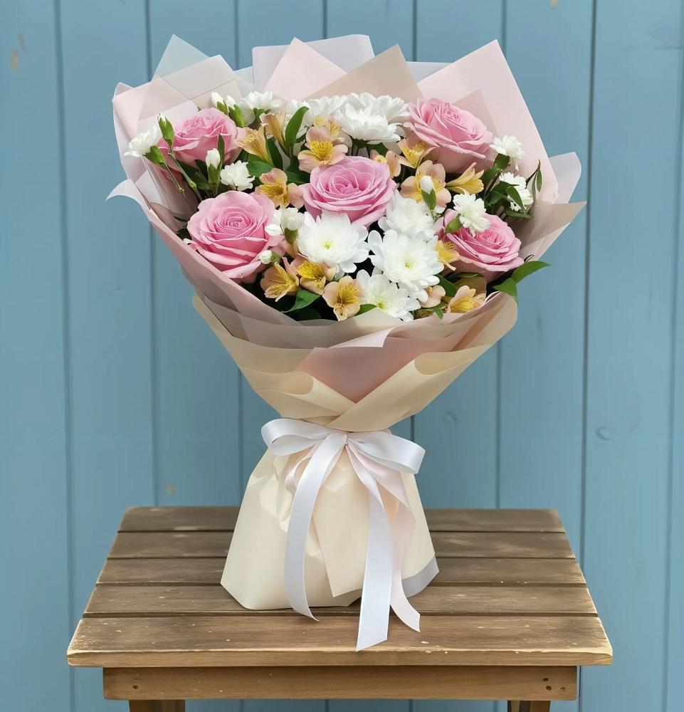 Букет цветов из: Гвоздики, Орхидеи и Розы в Ворошнево