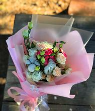 Букет цветов из:  Розы и Лизиантусы #REPLACE_PRED# Ворошнево