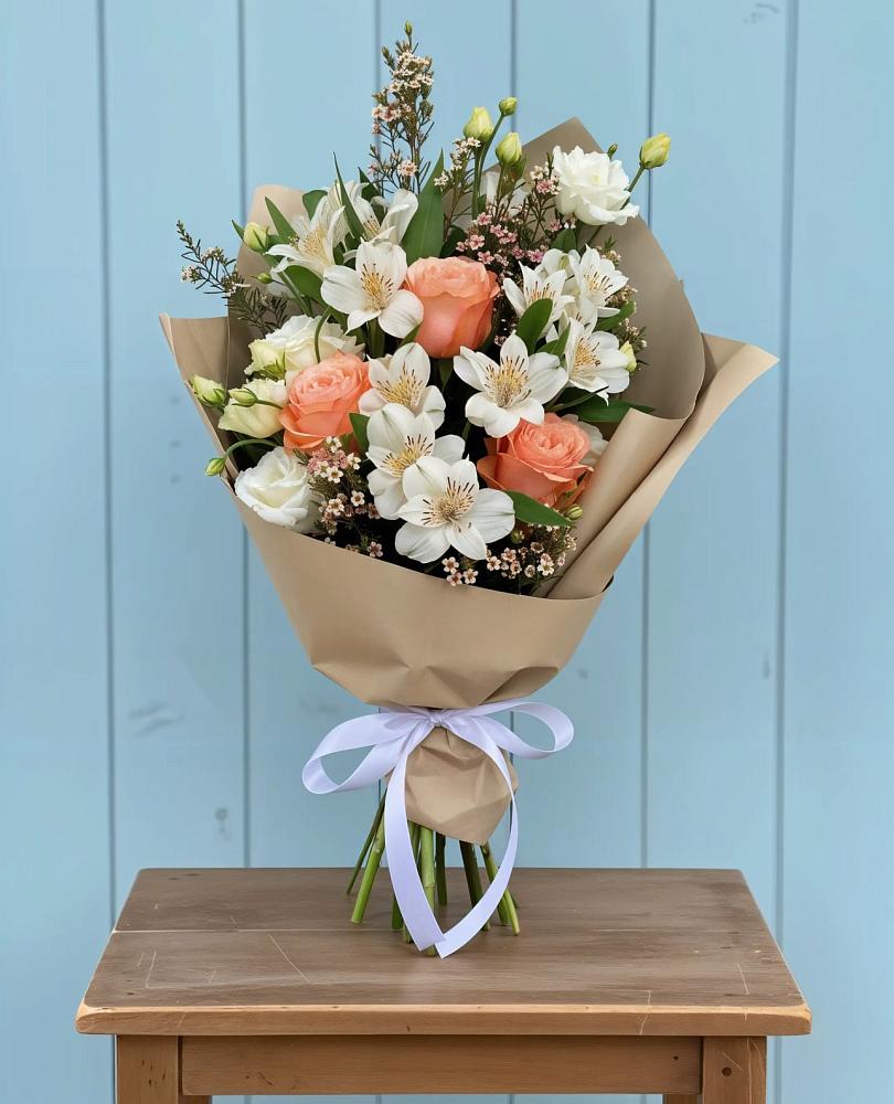 Букет цветов из: Альстромерии, Лизиантусы, Розы и Хризантемы в Ворошнево